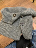 尔山集围脖护颈保暖围巾女冬款外搭脖套毛线针织防寒护颈椎毛领2024新款 针织保暖纽扣围脖【深灰色】 实拍图