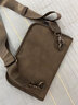 OLOEY男士斜挎包休闲挎包潮流时尚单肩包多功能胸包个性邮差包 咖灰色 实拍图