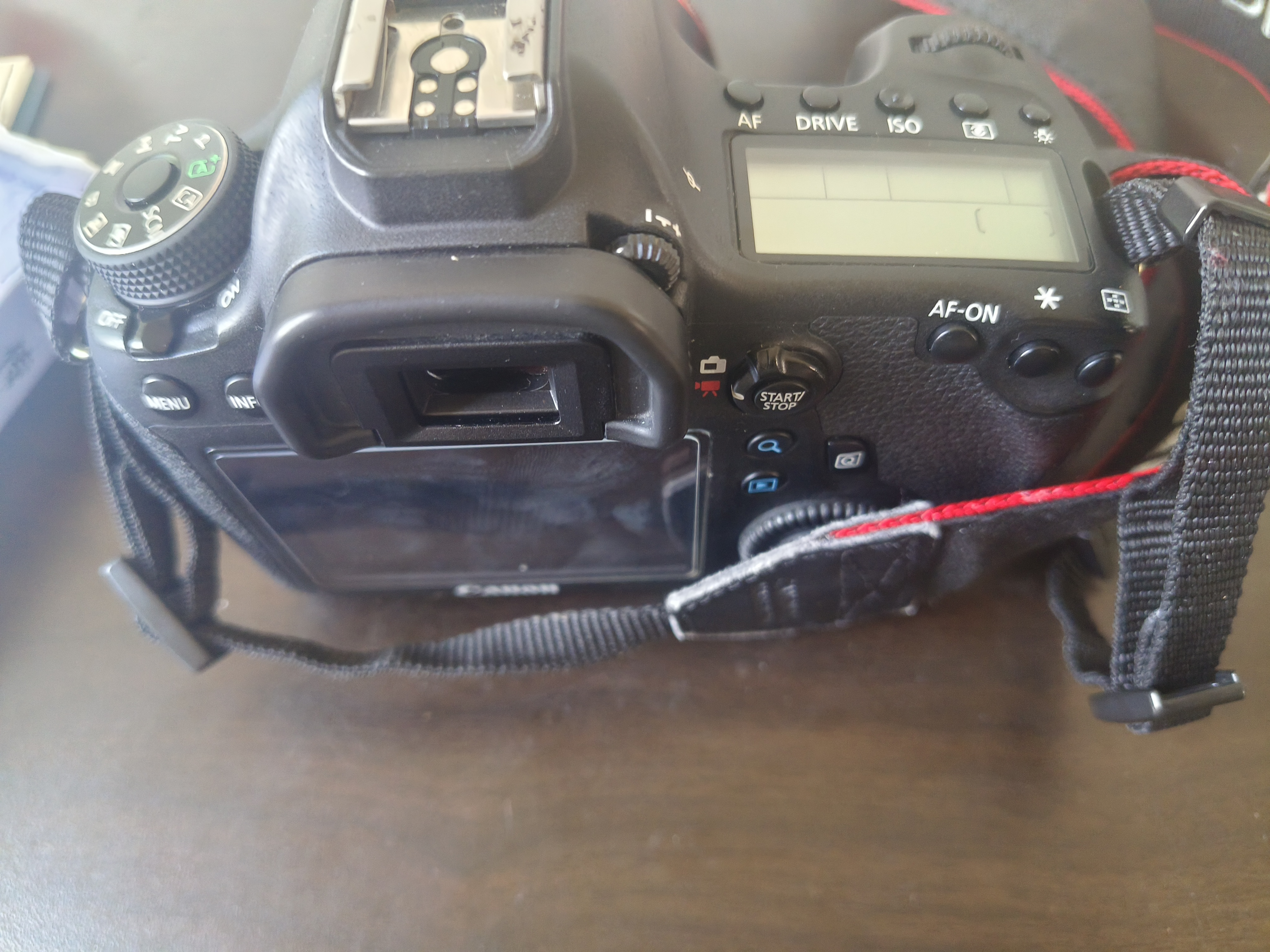 佳能 Canon 6D全画幅二手单反相机 单机身 6D2 6DII  高清数码单反相机 6D+永诺50mmF1.8二代小痰盂套机 9新 实拍图