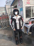 MOTOBOY骑行服男摩托车衣服冬赛车机车服套装骑行裤防风防水防摔摩旅四季 J07P06套装白灰 M 实拍图