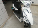 杰帆（JF）踏板摩托车125cc鬼火一代摩托车外卖踏板车燃油车助力车可上牌  亮光白 豪华款 实拍图