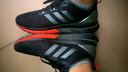 阿迪达斯（adidas）男鞋子2025秋冬季新款网面透气跑步鞋耐磨休闲鞋软底缓震运动鞋  黑色/白 网面透气 建议拍大半码 43 (265mm) 实拍图