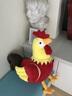海利伟（Honeyway）海利伟小鸡毛绒玩具鸡公仔大公鸡娃娃玩偶布娃娃生日礼物女生生肖 咘咘达鸡黄色 大号50cm（高度含腿测量） 实拍图