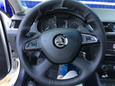 奥迈尔 斯柯达明锐真皮手缝方向盘套速派 科迪亚克柯珞克野帝yeti昕锐昕动汽车改装把套冬四季改装把套 碳纤维+翻毛红皮打孔 实拍图