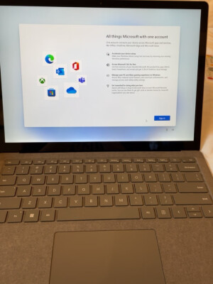 微软Surface Laptop 5学生笔记本电脑口碑怎么样轻薄精巧吗，可以买吗