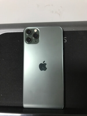 认真分析下：苹果iphone12pro max和华为mate40pro对比哪个好？用后一个月告诉大家实情