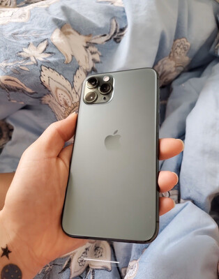 使用谈谈苹果iphone12和三星z fold2哪个好？？绝对的真实点评分享！