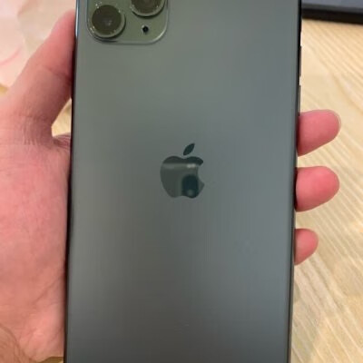 测评使用苹果iphone12pro max和三星S20对比哪个好？使用六个月感受