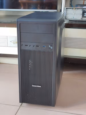 ����ܴ��ڲ���ƺ�...