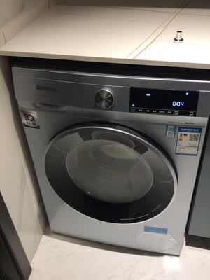 �ۺ����ǳ���...
