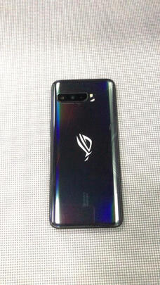 深入测评rog游戏手机3经典版和精英版 至尊版哪个好？区别大吗