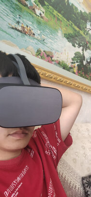 使用对比Pico Neo3和Oculus Quest 2代区别哪个好，深度剖析功能区别？