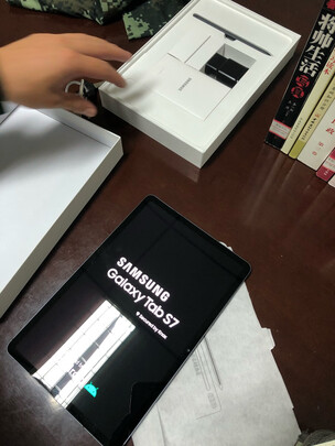 吐槽对比华为matepadpro12.6英寸和10.8英寸对比哪个好？用户分析感受？