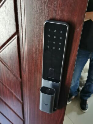 一张图比较鹿客s30和小米智能门锁哪个好啊，分析哪款更适合你！
