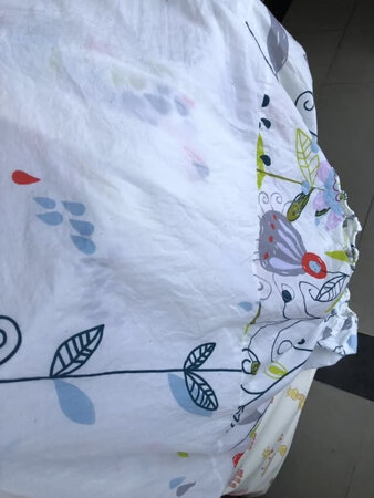 床单被罩收到了，买了一套感觉质量还不错，一直在京东买东购物，头天下单第二天就到了，京东物流就是快很给力，有需要还会再来。