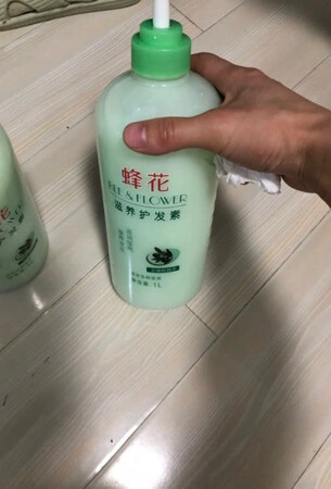 老牌子了，价廉物美，用着头发特别柔顺！