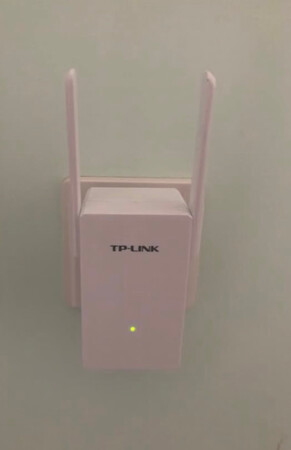 信号很好很好用插在电源上就可以用了很方便。