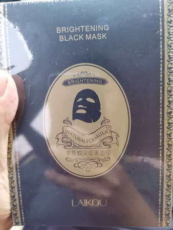 面膜收到就试了一贴，好好用，适合我，准备在回购两盒