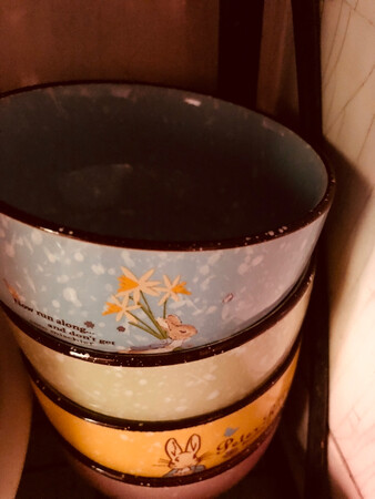 收到了，完整无遐思，好看质量杠杠的，真的很好。很厚实沉甸甸的太喜欢了?吃饭也开心。四大八小真的值得都买