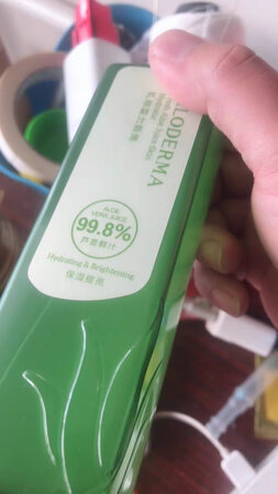 使用效果：一股芦荟味 挺好的！