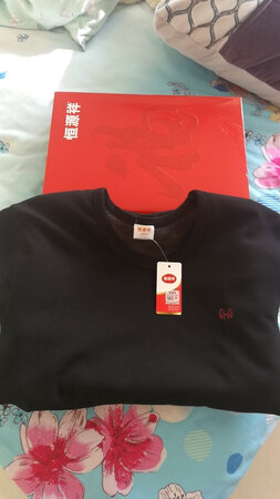 京东自营的购物体验，只要一次，你就能感觉到它的周到，京东物流的速度自然不用说，自营店的商品质量也绝对的有保证。即使像这单购物，商品有点小瑕疵，售后客服小哥很客气的了解了情况后，直接给安排了“上门换货”的服务，效率很高，服务确实很周到。