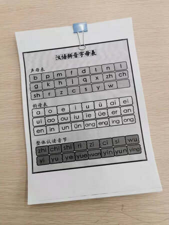 给学校班级买的，很好用，无线直连，可以用手
机直接连打印机打印，不错不错！