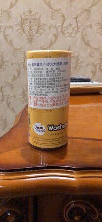 凑单时给孩子购买的，因为孩子家里的有小孩的，都知道孩子喜欢涂涂画画，这款是可水洗的，话到别的地方不用担心，但是没有想到这个东西这么小，不过小孩子用还是可以的，送货很快，活动时半价购买，希望京东多搞些这种半价活动。