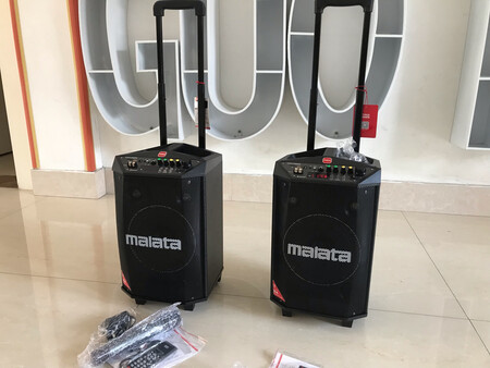 音质音效：很好
发货和上次比有点欠缺，不是本地仓发的 所以慢了点，但是东西还是一样的好。这次又买了2个，又有活动 很棒