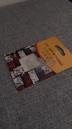 非常感谢京东商城的客服人员，买的第一张不读卡，立马又?发了张卡来上门更换