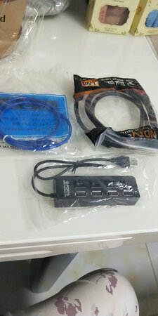 电视收到了，非常满意，特别喜欢，还有赠品。