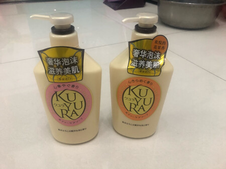 产品包装：完整
产品香味：适宜
泡沫数量：丰富
使用感受：好