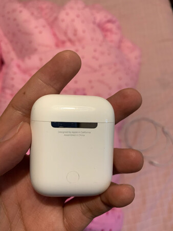 做工质感：很好很给力，不愧苹果出品
音质音效：音效一般般，不过够用
舒适度：没的说
续航能力：还没试，应该可以