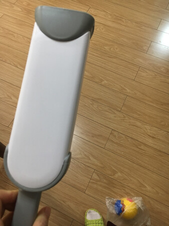 还行，家里的衣服再也不怕毛了。
