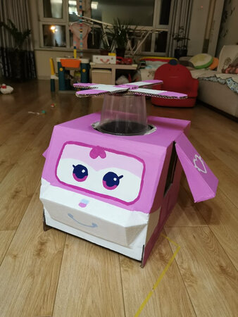 很好，虽然和当年上学那套没办法比，画也画不出当年的水平了，但给闺女做个小玩具还是很容易的