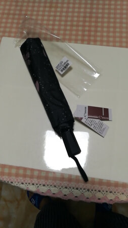 原来买过，这是第二次买此牌伞，很轻便