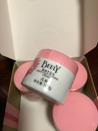 常用这个，活动价两盒三十多，超便宜，每年都会买，觉得还蛮好用的。
