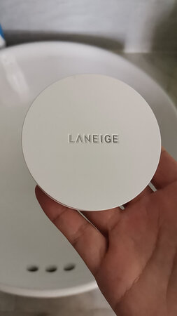 买来就用了下，怎么卡粉呢
等我早上洗漱完再试一次吧