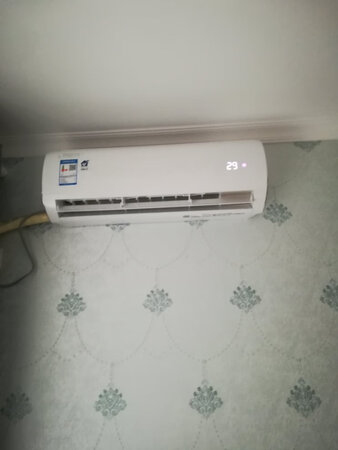 外形外观：好看
冷暖效果：好
静音效果：好
节能省电：好