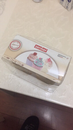 纸杯很好，用做蛋糕很方便，进口的不错。