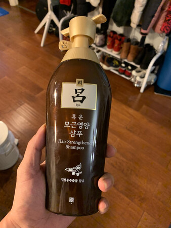 清洁效果好，香味很清新，洗完顺滑……希望能有防止脱发的效果。