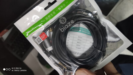 产品质量：质量非常好做工精
产品性能：性能非常好，一点延迟卡顿，水波纹都没有。
外形外观：高端大气上档次
产品包装：包装非常简洁，能够很好的保护产品
兼容性能：兼容性目前测试了几台机器表现都非常好，插拔的阻尼也非常到位，用起来很顺手。