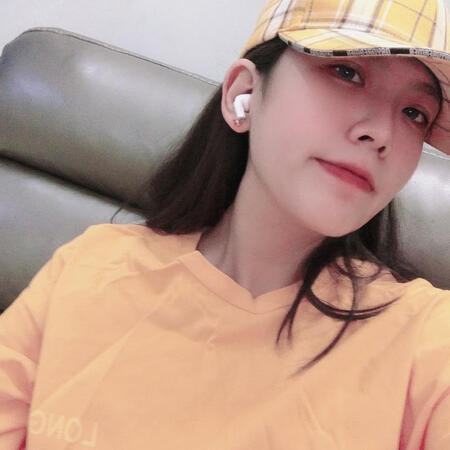 宝贝收到了，小小个，佩戴起来是非常舒服的，也不影响美观，很喜欢，听歌通话都方便了许多，音质也很清晰，总的还不错，这个价钱买的很值得