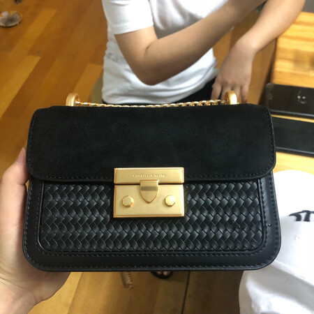 包包送朋友的 他很喜欢
