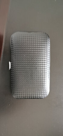 订了两个，发过来一个，告诉店家之后二话不说就又发过来了。防喷溅很好用，赞一个。
