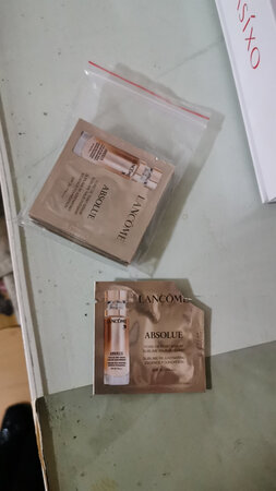 产品包装：挺好的的
产品质感：挺细化的
遮瑕效果：也好
保湿效果：也好