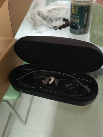 第一次网上买眼镜，就信京东自营，试带感觉不错，好轻，一分钱一分货。