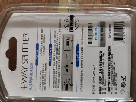 做工扎实，是同类品牌的佼佼者。要是和其它产品放一起就知道物有所值