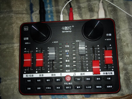 原来我也能唱歌这么好听，哈哈。。。非常不错。完美