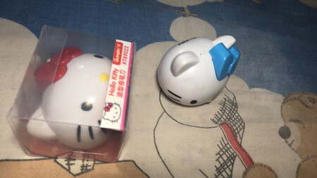 这个优美造型的旋笔刀非常好用，很受小孩的欢迎。