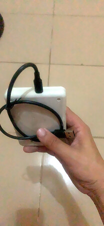 产品质量：质量方面感觉很好.完全适合了我的硬盘线条也比克粗
产品性能：读取速度完全兼容了我的移动硬盘
兼容性能：完全兼容
外形外观：线条很厚实 插入硬度硬盘 很吻合 不容易脱落。
产品包装：卖家包装很厚实
其他特色：总感觉很好值得推荐